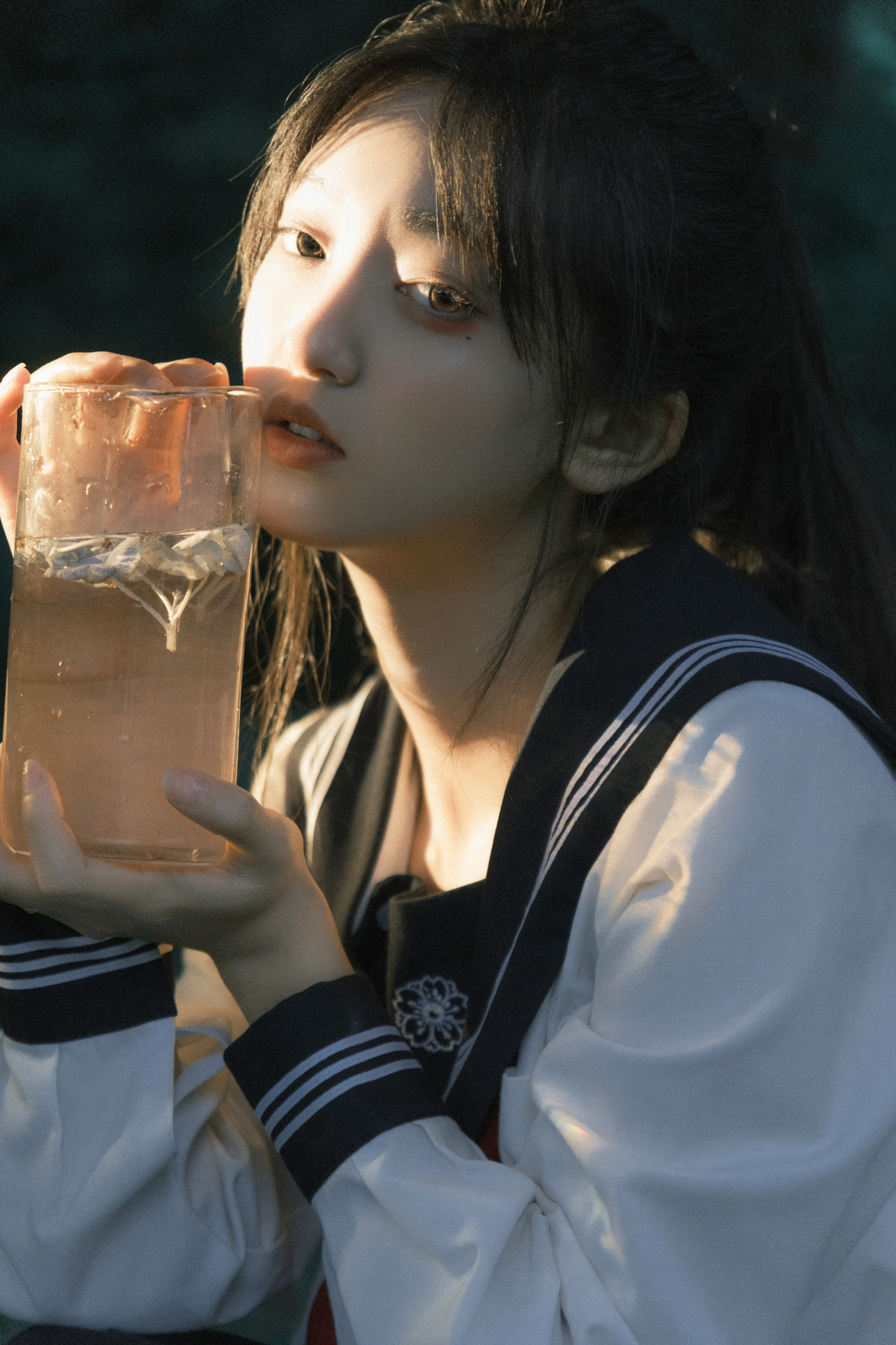 [YITUYU艺图语]2023.10.19 黑暗里的一束光 二两风月 3